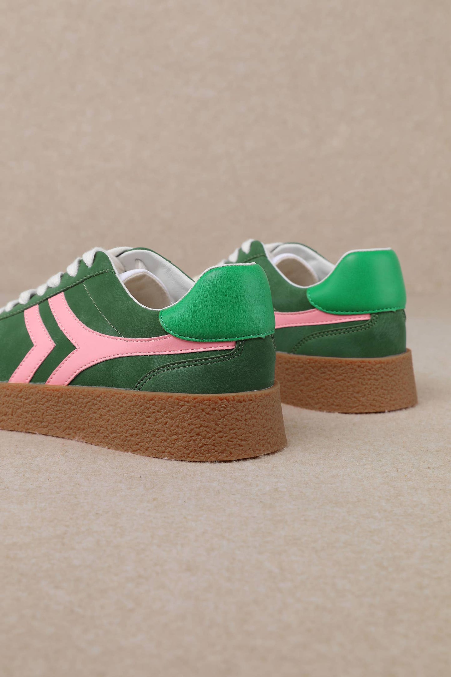 Nova Platform Sneaker