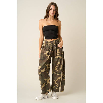 CAMO PRINT LACE TRIM BARREL LEG PANTS