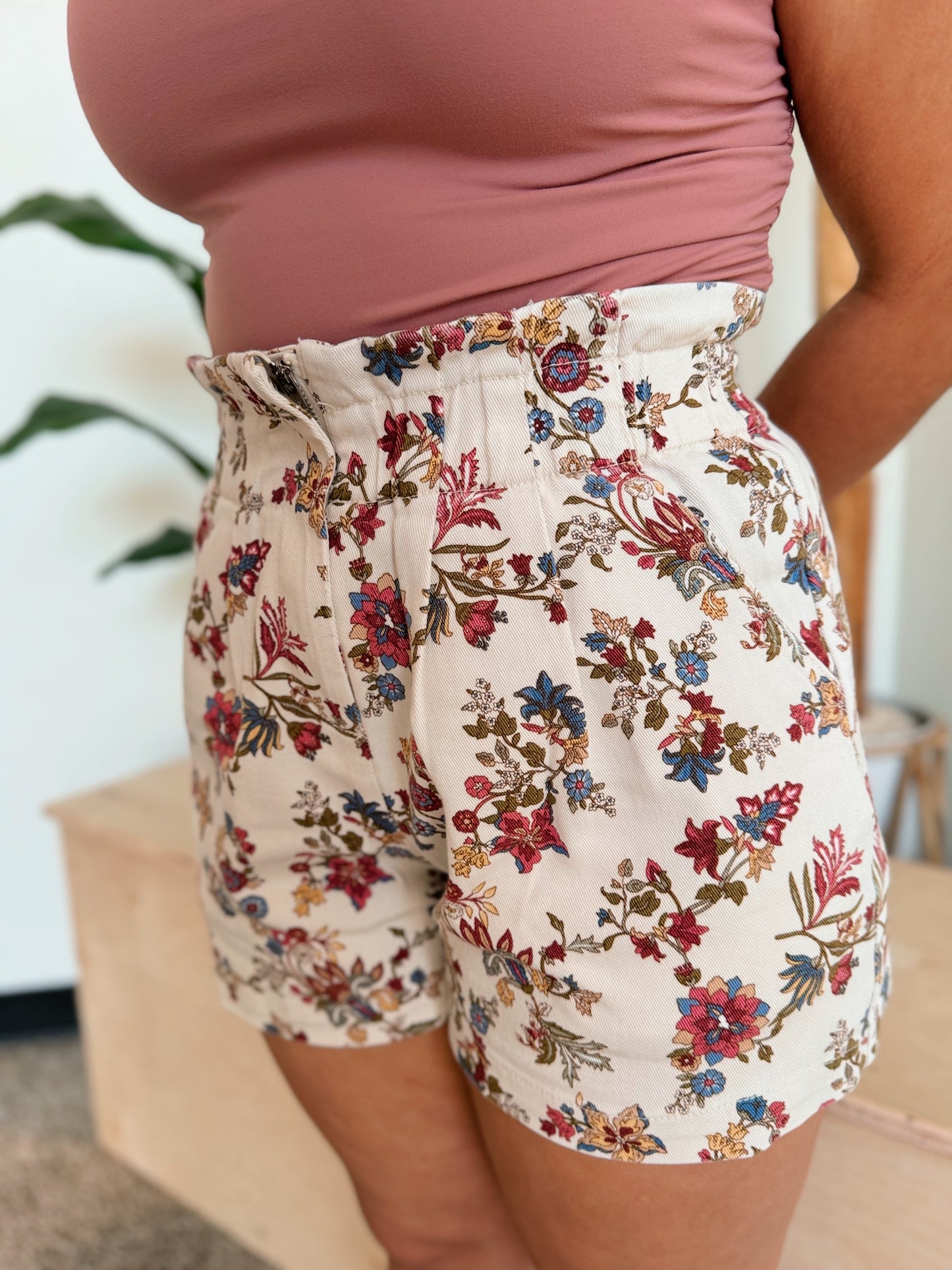 Ivy Floral Short