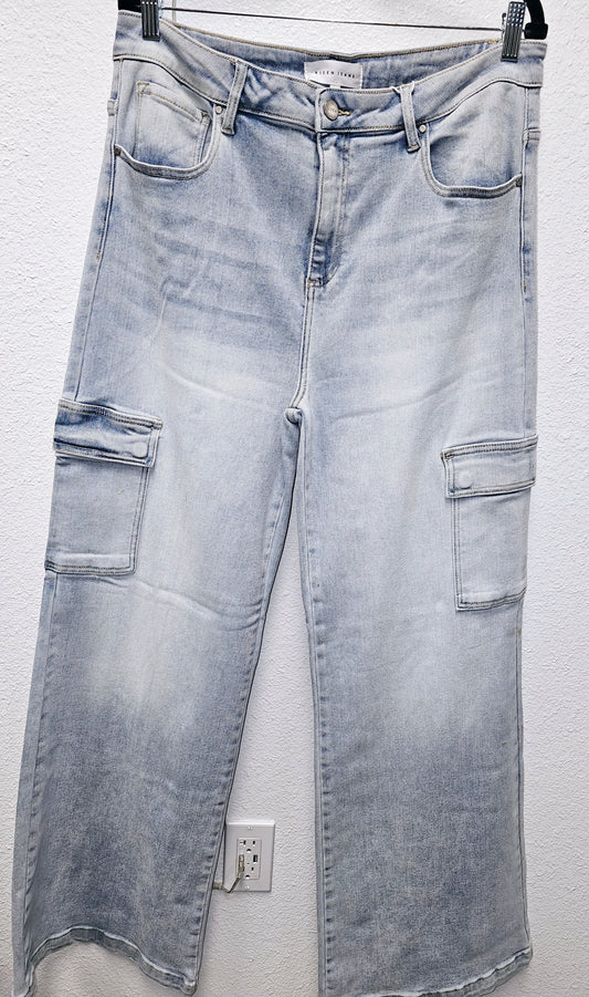 Plus Size Social Cargo Jeans