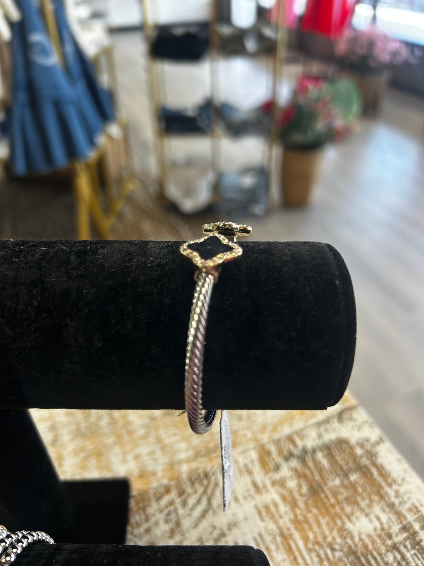 Black spade bangle