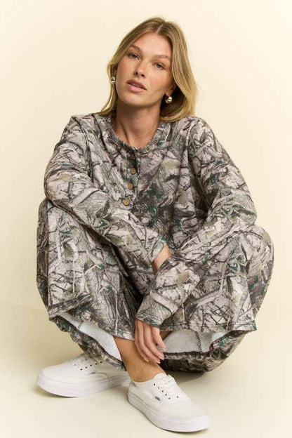 HUNT ME CAMO LOUNGE SET