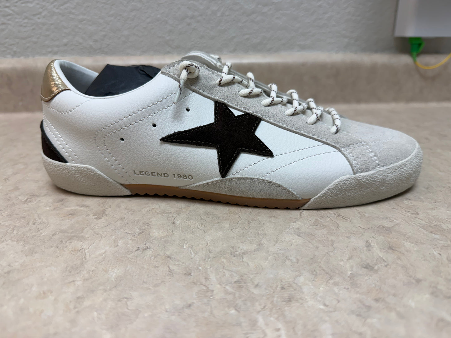 Legend Brown Star Sneaker