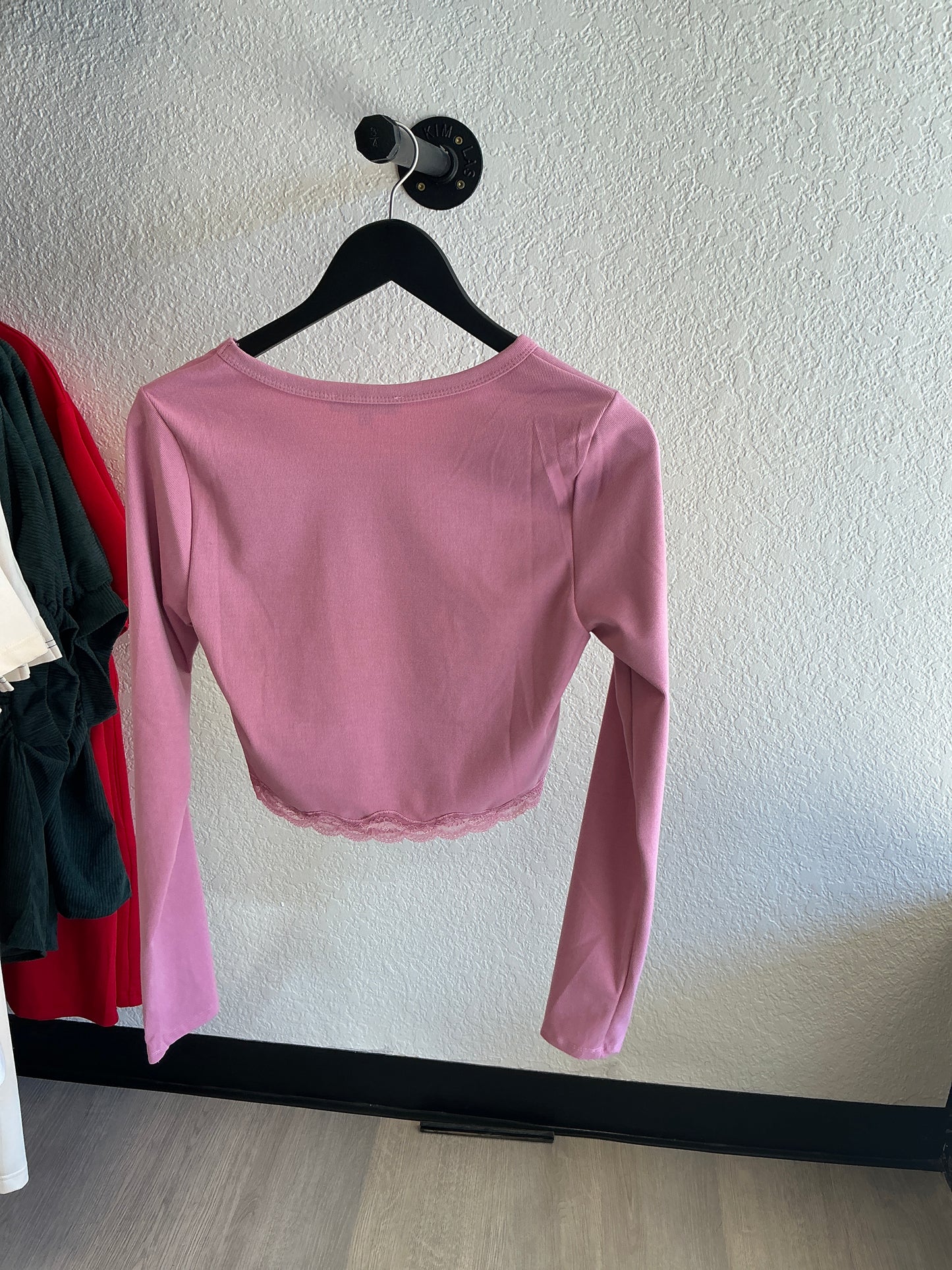 Long sleeve knit top