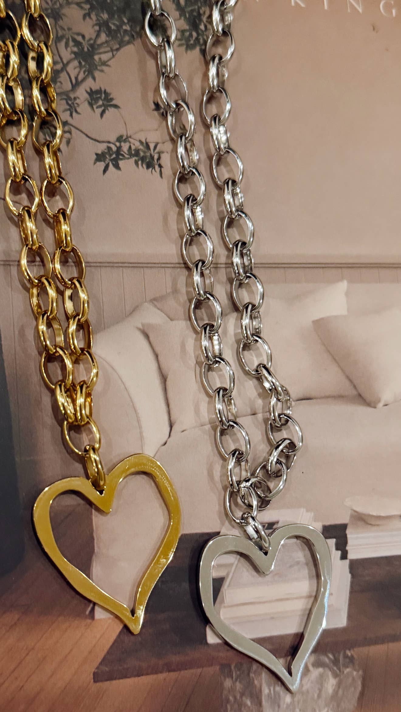 KAREN HEART NECKLACE