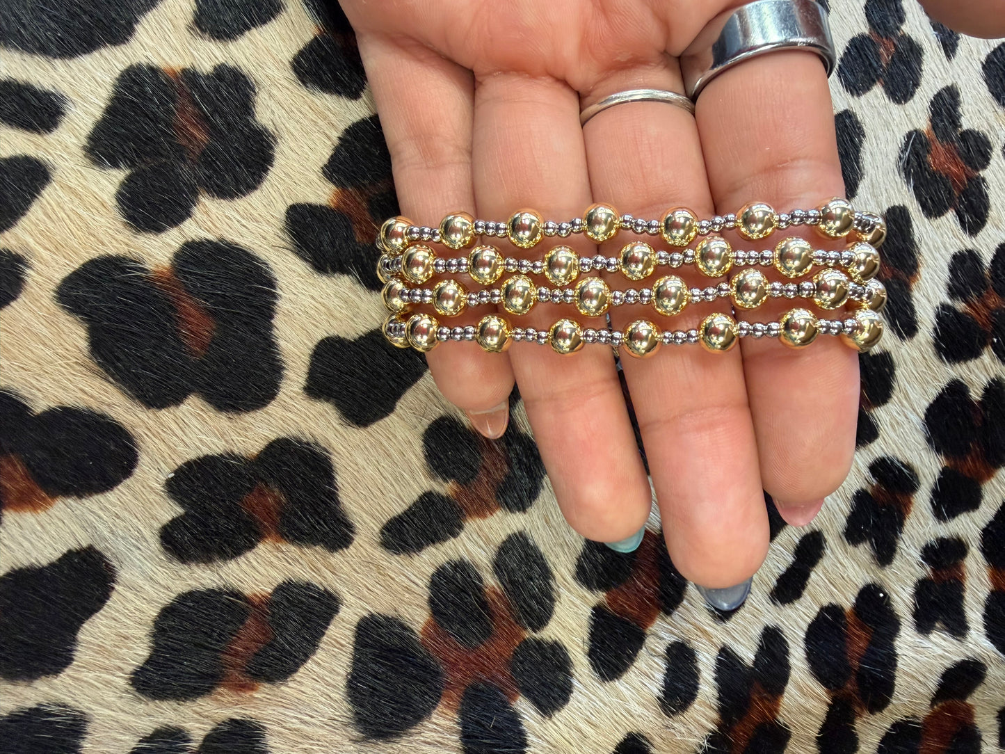Beaded bracelet