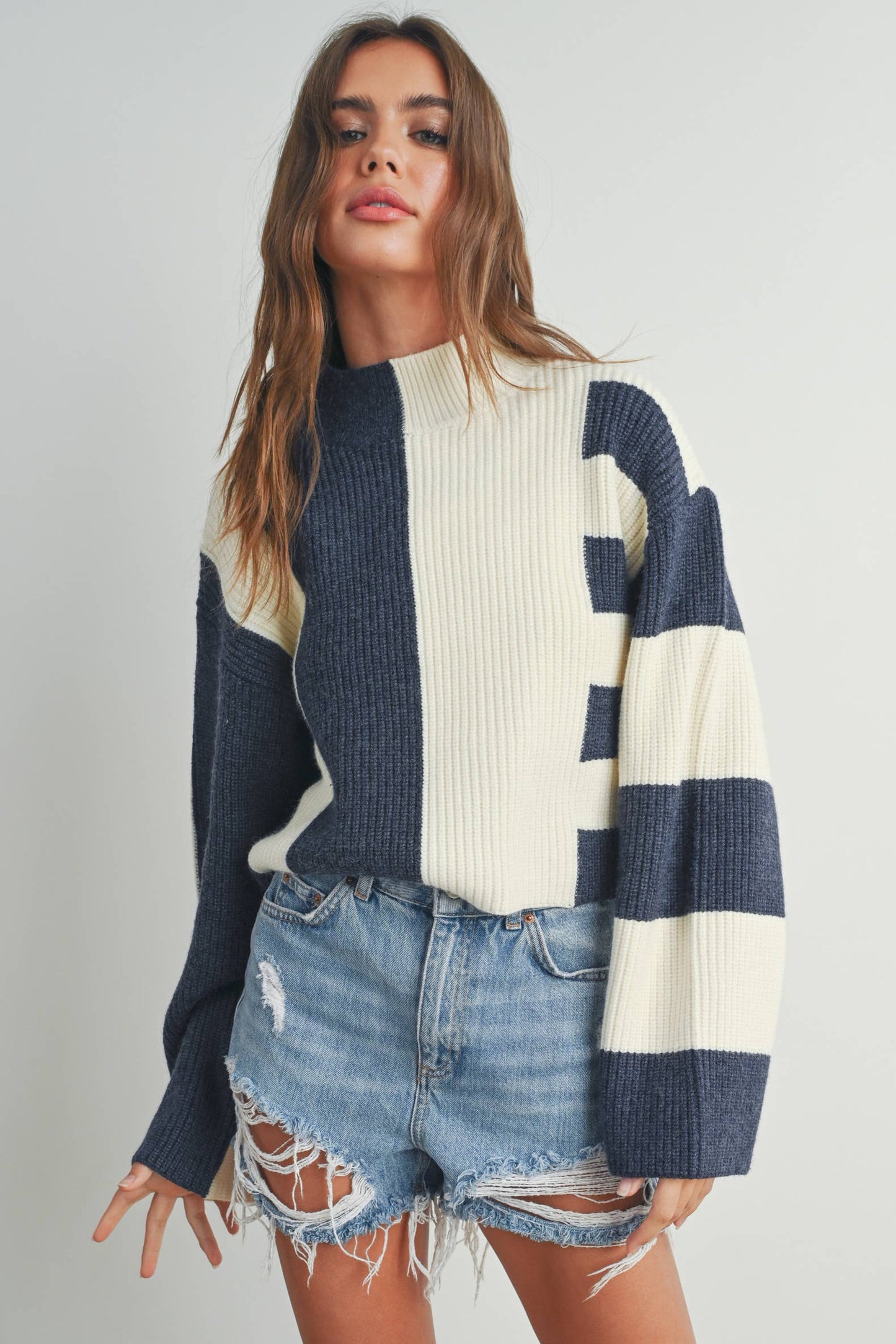 NAVY SWEATER
