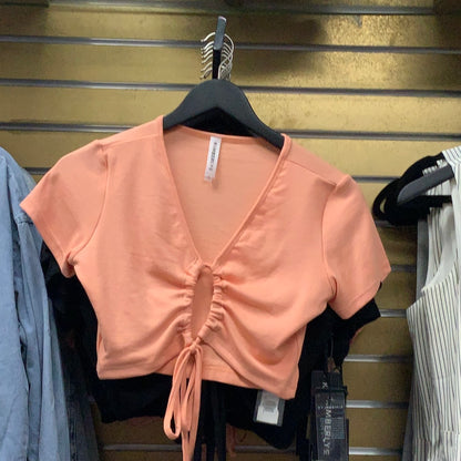 Ribbed Keyhole Top