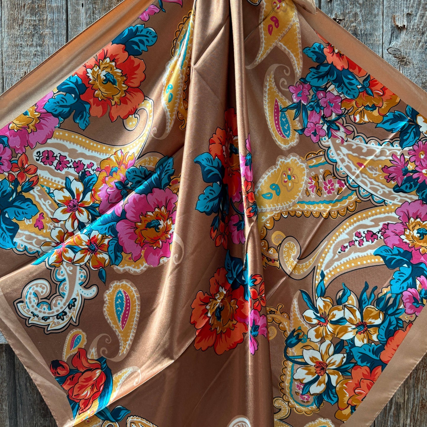 Joline Wild Rag