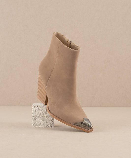 The Zion Cedar Wood | Elegant Western Bootie Metal Toe