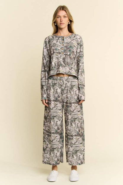 HUNT ME CAMO LOUNGE SET