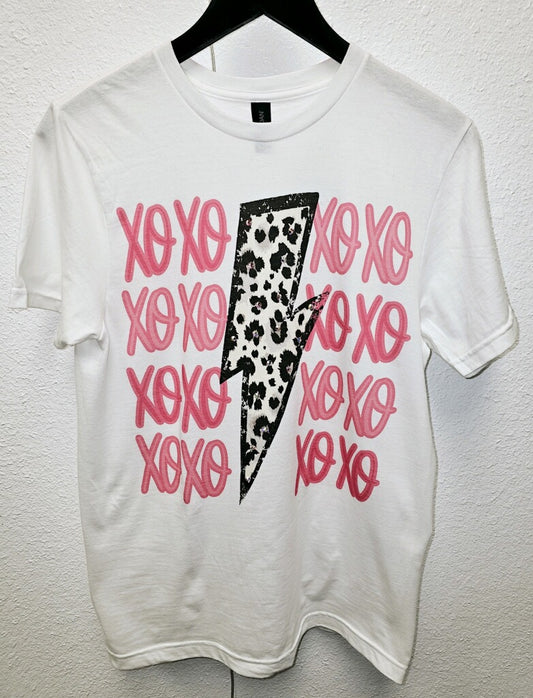 XOXO Tee